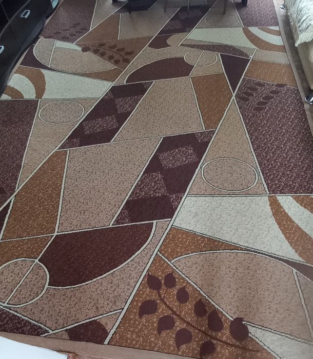 Продам ковер в идеальном состоянии  45000