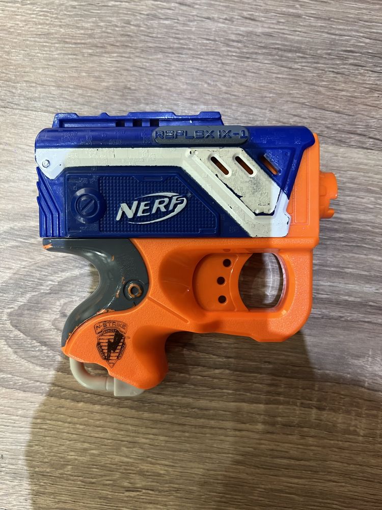 Пистолет Nerf-детска играчка