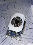 Placă video GIGABYTE GeForce GT 730 - vopsită custom (alb)