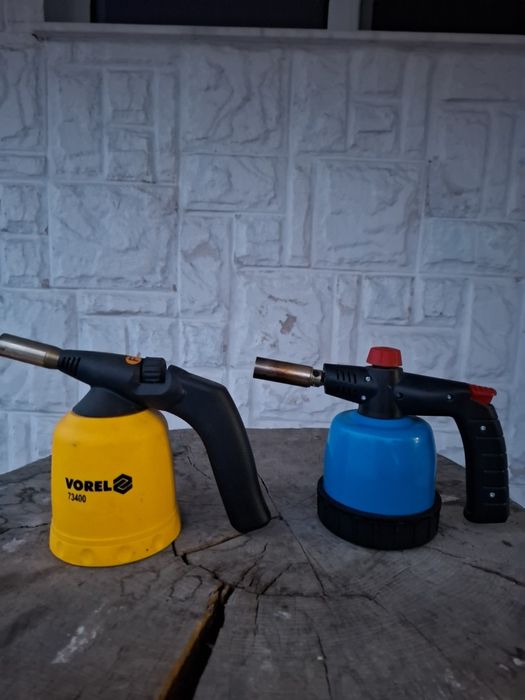 Lampă cu butelie de gaz