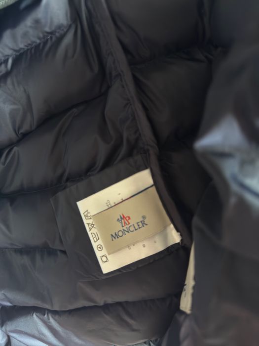 Moncler елек s-xs размер или за деца