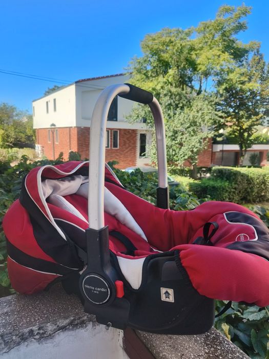 Scoica bebe pentru auto