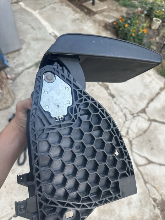 Подлакътник за Шкода Октавия 2 фейслифт