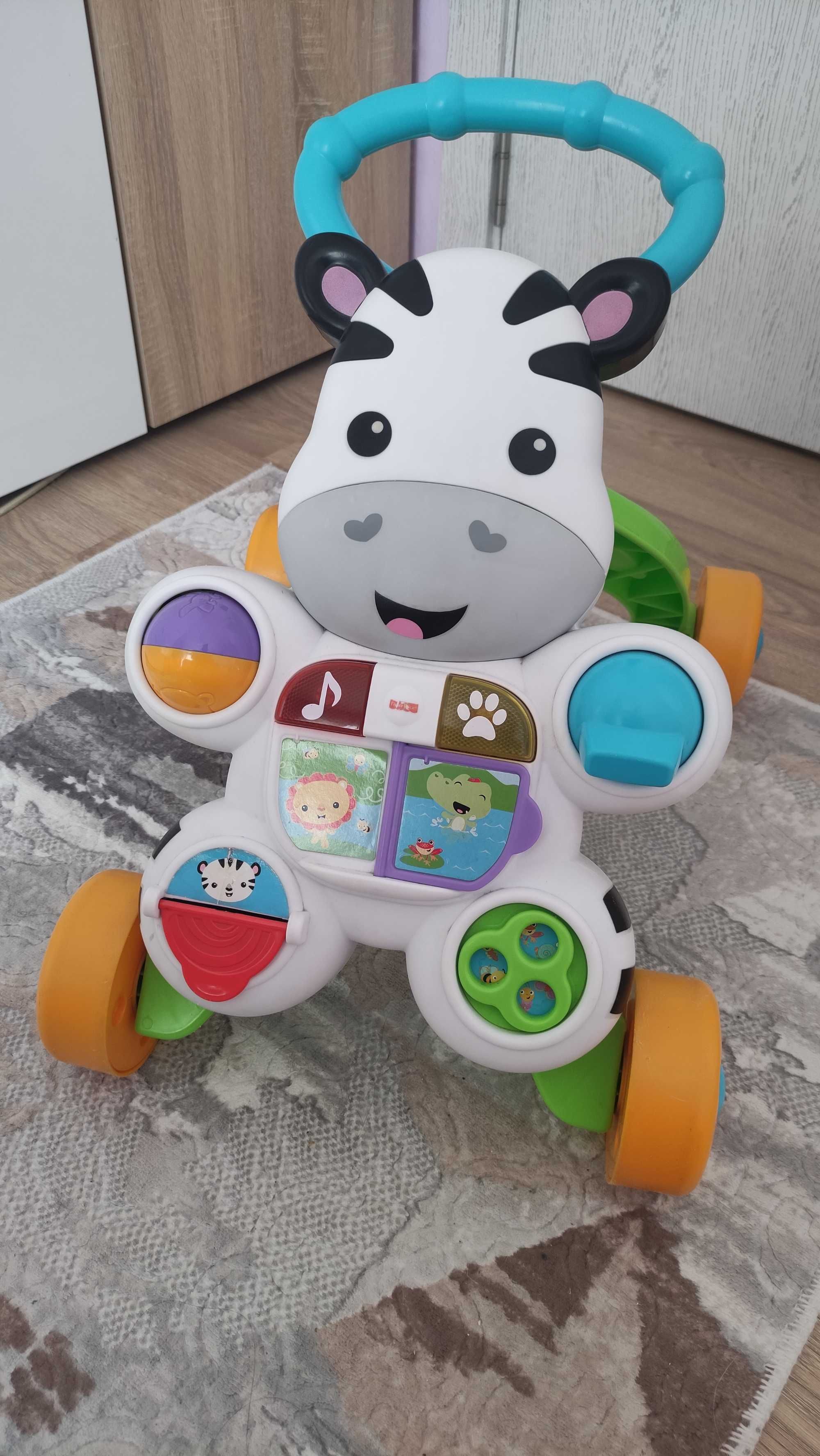 Музикална бебешка проходилка Зебра Fisher Price