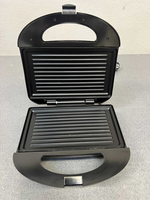 Сандвич тостер Ariete Toast & Grill Maxi Compact , 750W
