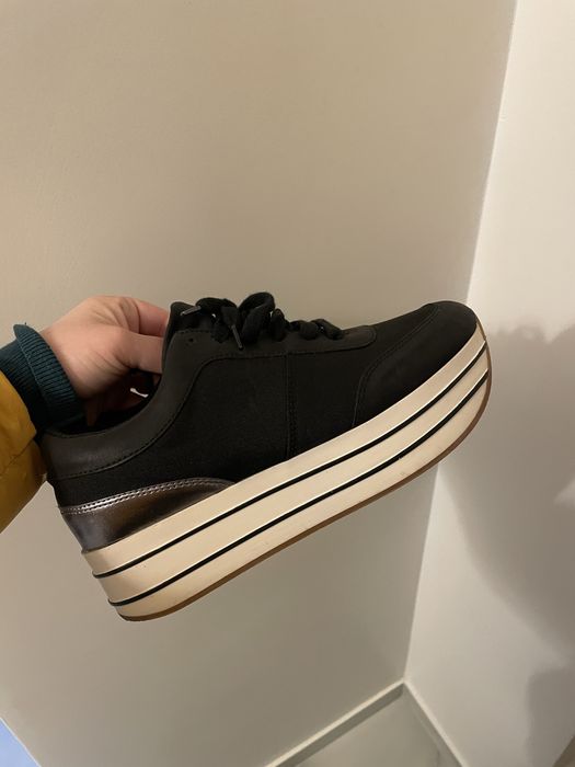 Papuci cu talpa inalta Zara