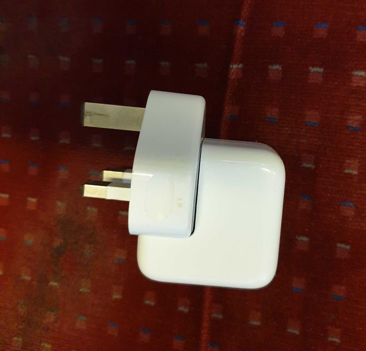 Incarcator pentru iPad, iPod, iPhone, 12W Original A1401