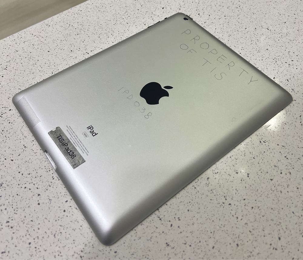 Ipad 3 , 16 gb retina display