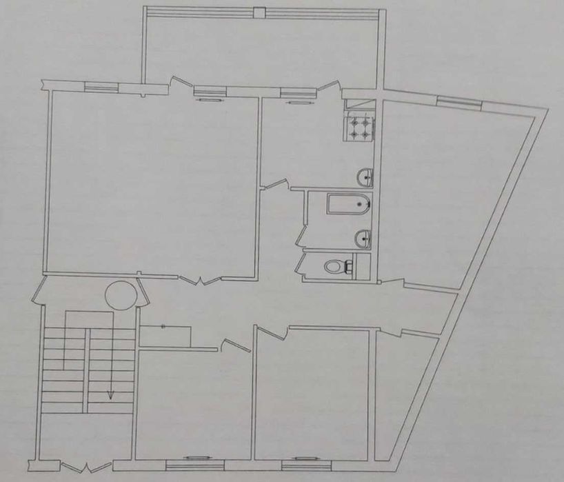 Юнусобод 10-квартал, 5 хонали, 1-қават, 5 қаватли.