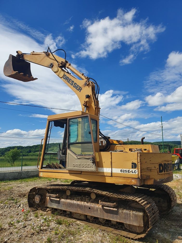 Excavator 15 t. Comenzi Joistik. Cilindri Noi, Schimb Terenuri= 10700€
