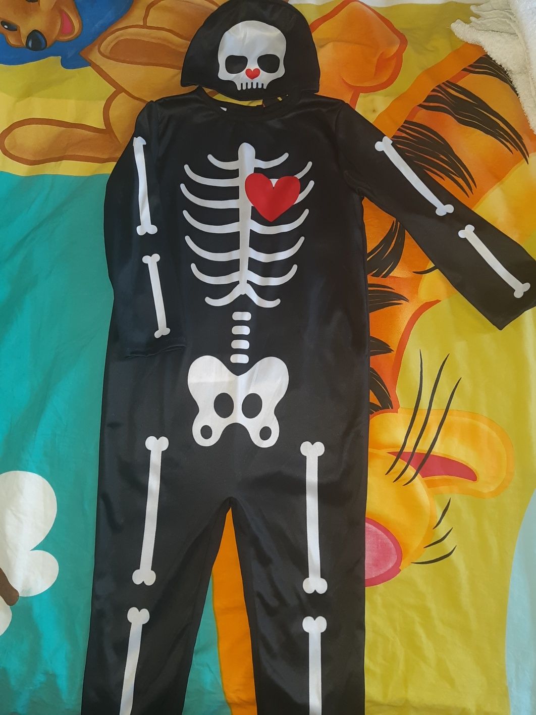 Costum HALLOWEEN schelet  mărimea  98/104