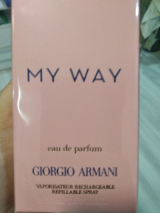 Продаю оригинал духи