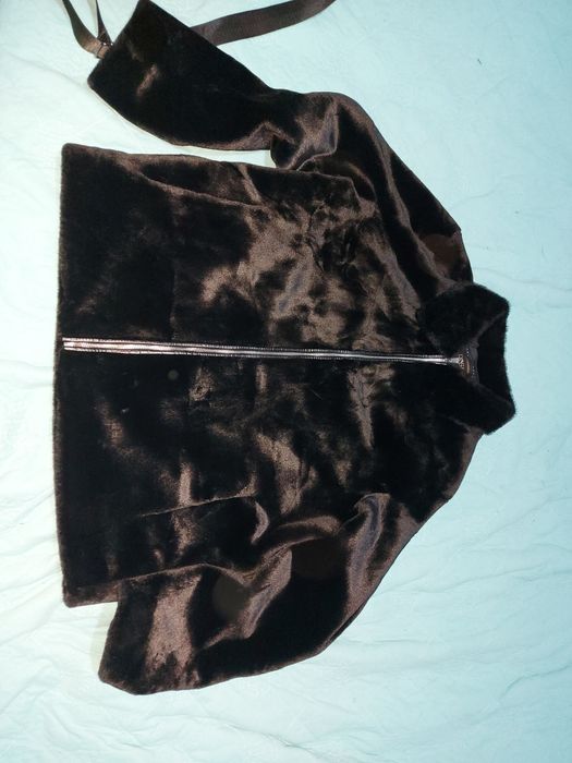 Куртка в очень хорошем состоянии