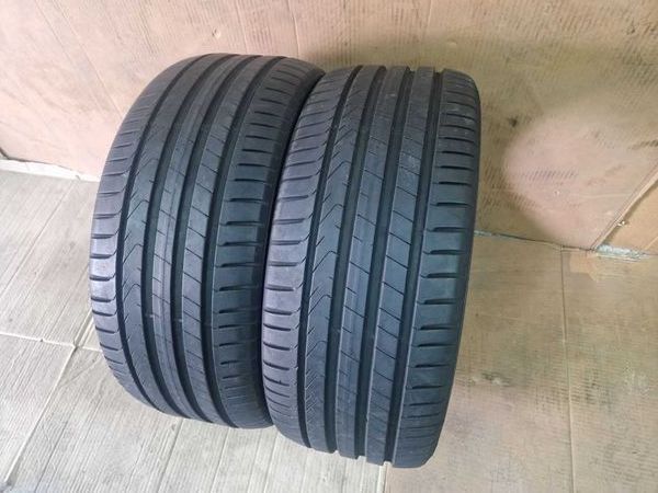 2 Pirelli R18 225/40
летни гуми DOT1321