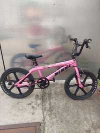 Bicicleta BMX pentru copii