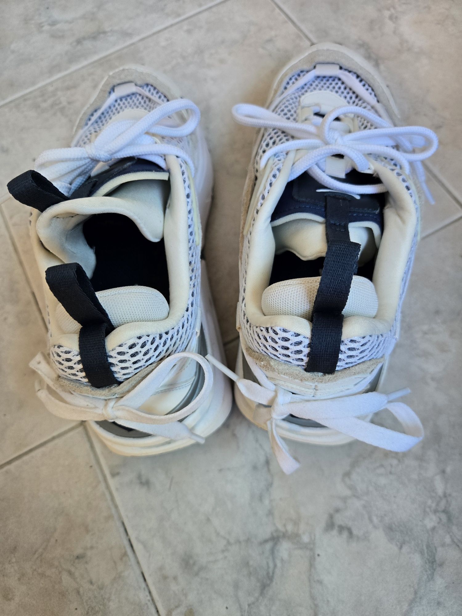 Дамски маратонки Nike