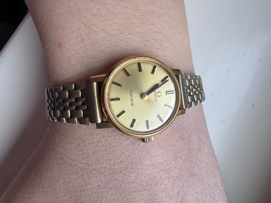Ceas vintage Omega Geneve anii 70 placat cu aur