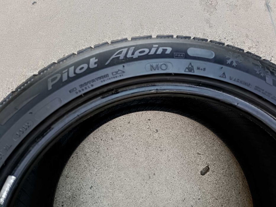 Doua anvelope iarna 255 45 19 michelin pilot alpin PA4 profil 8mm 3824