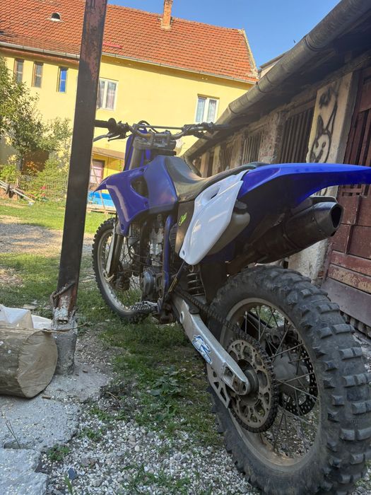Vând yamaha 426 sau schimb cu cross 250 se oferă dif unde e cazul