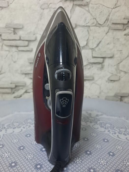 Продам утюг Витек