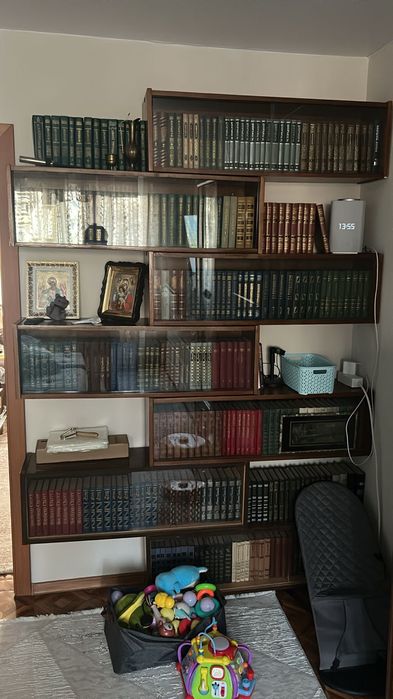 Книжные полки СССР