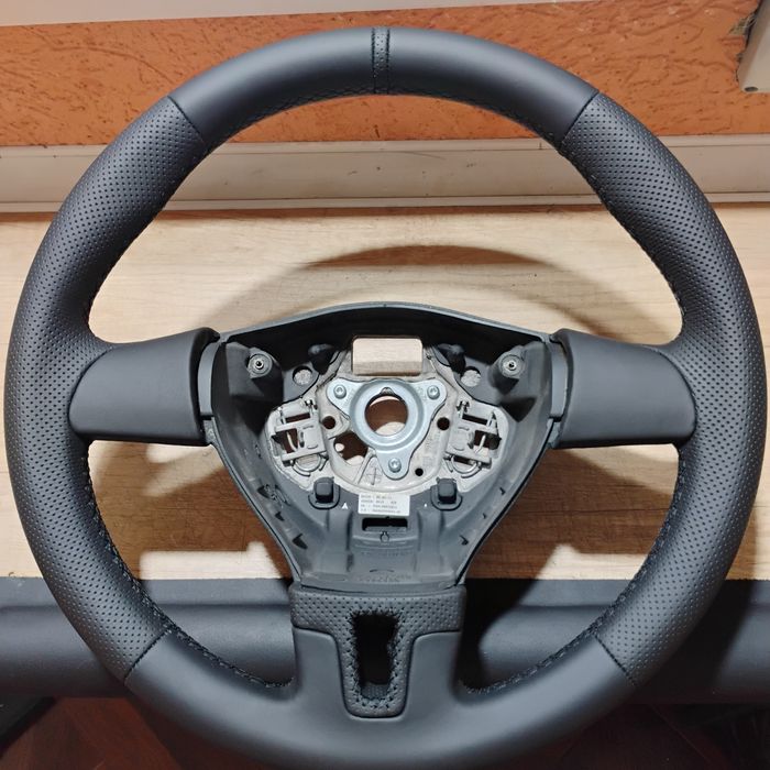 Vând volan vw t5.pasat b7 fara comenzi