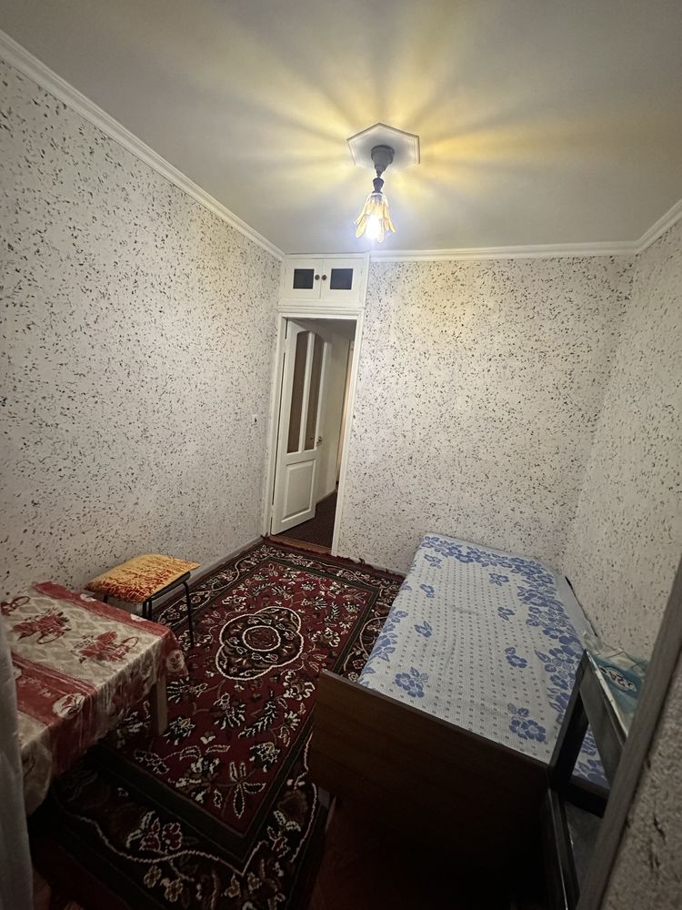 Продаётся своя 2х переделанная в 3х комнатная квартира