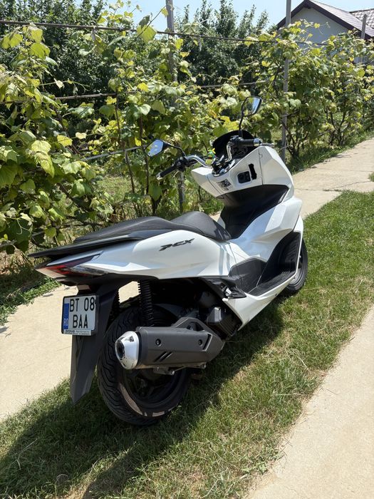 Honda pcx 125.