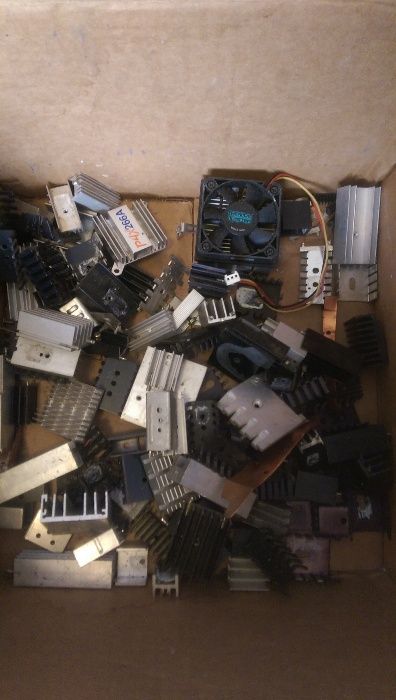 Radiatoare/racitoare/coolere aluminiu pt amplificator/statii/laptop