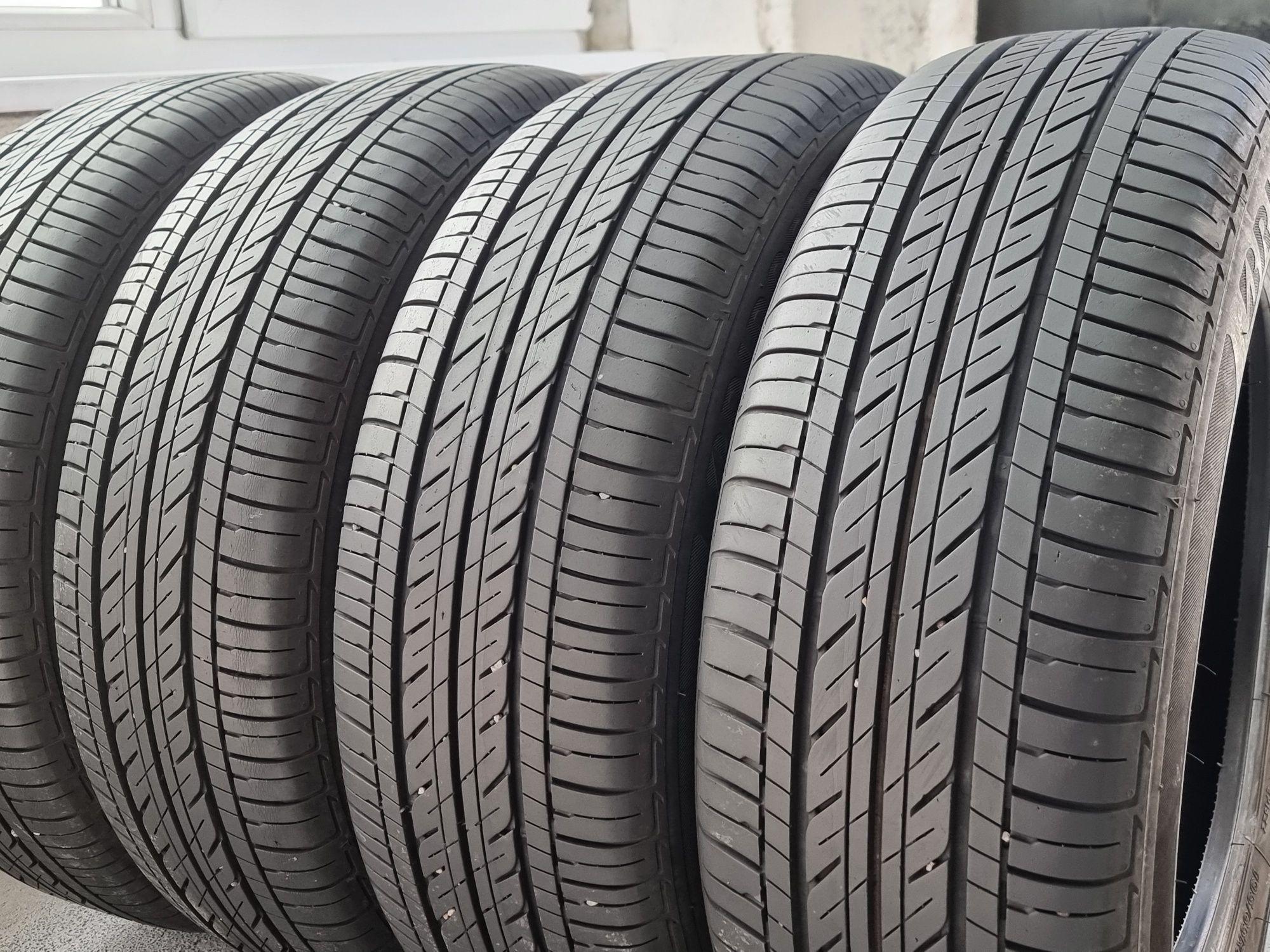 195/65/15 Bridgestone 4Броя: 250лв 6.8мм