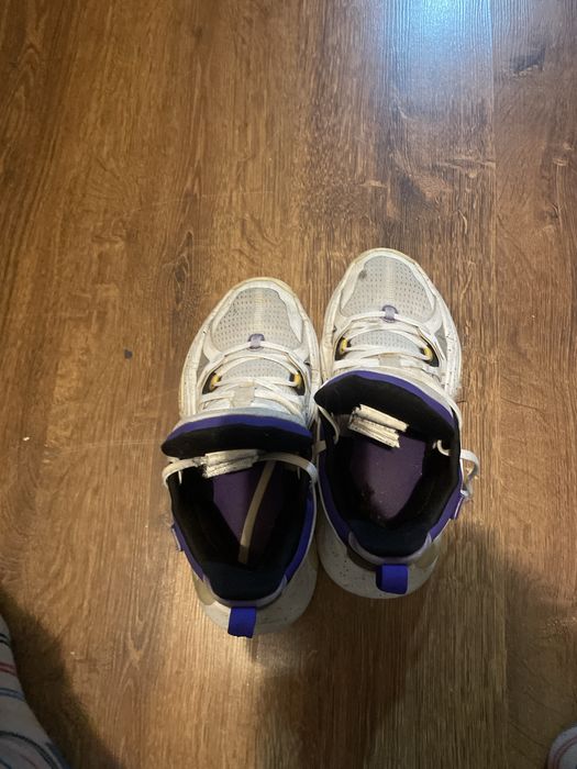 Papuci de basket NBA