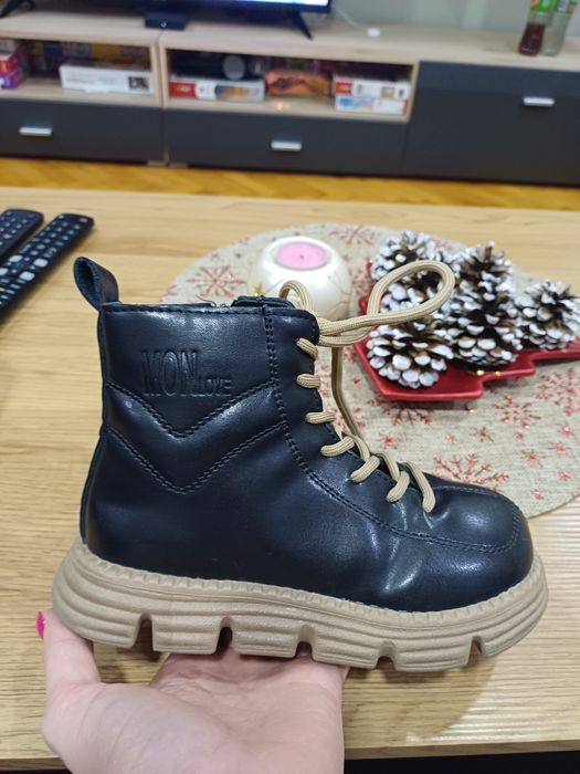 Детски боти за момиче +подарък шапка по избор