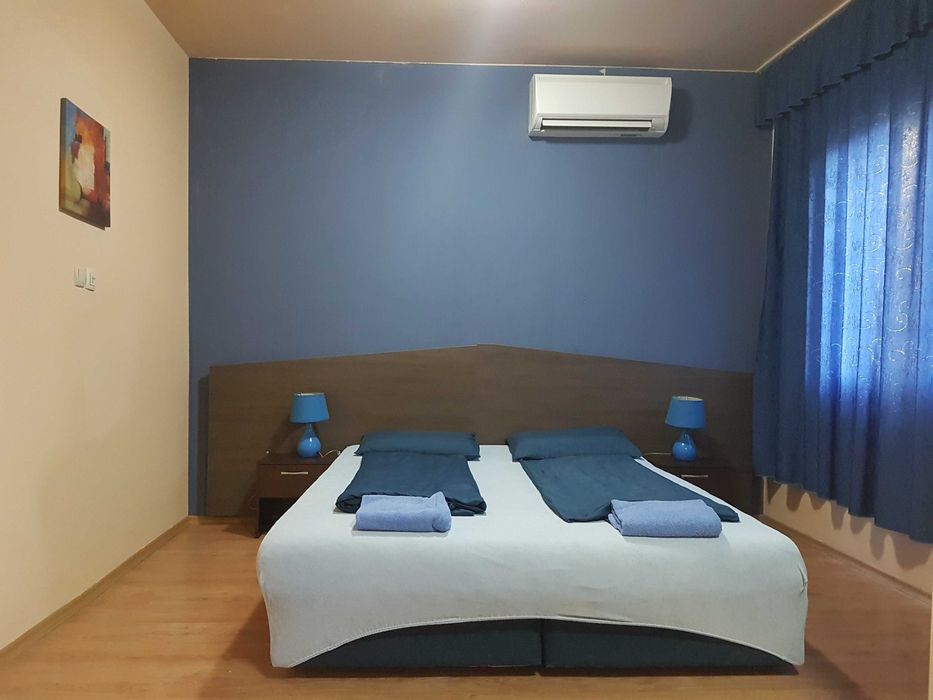 Нощувки в Самостоятелно студио Валенса