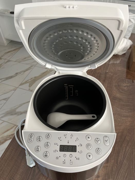 Ел. Уреди Philips за различна употреба - мултикукър, фотоепилатор и др