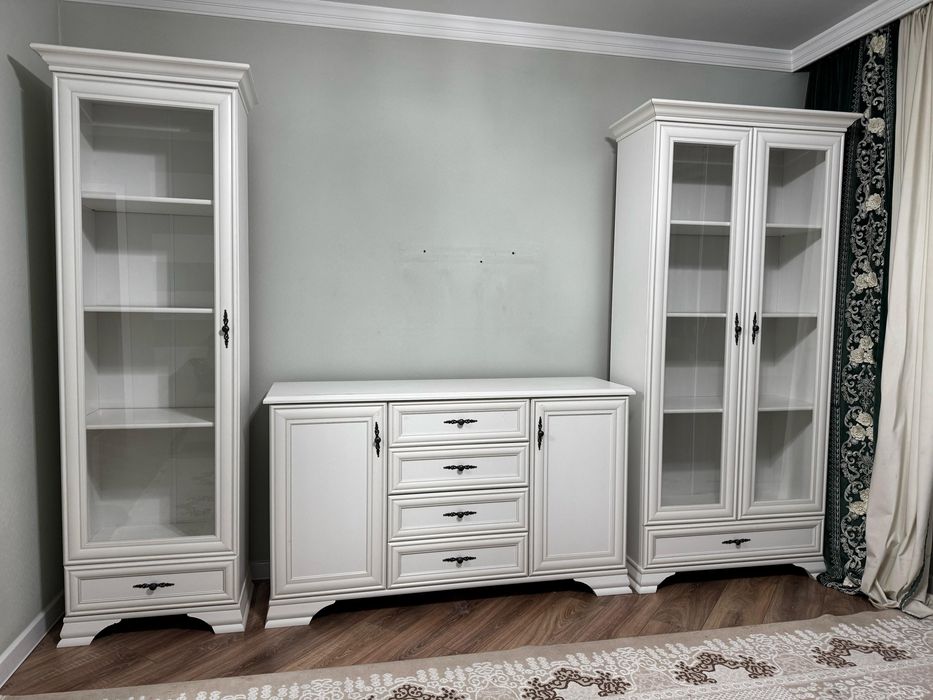 Шкаф для гостиной