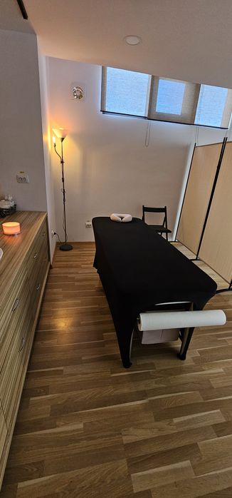 Închiriere post salon- masaj, machiaj, extensii gene, cosmetica