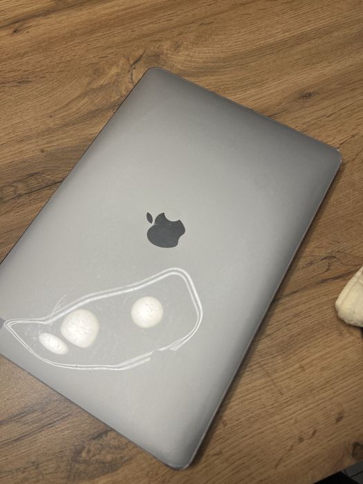 MacBook Pro 13 дюймов (2017)