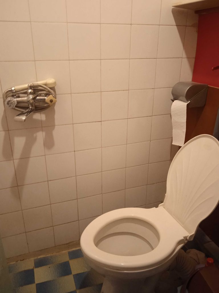 Продава се Тристаен апартамент в Варна, Бриз - 70 кв.м за 1286 €/кв.м - Снимка #7