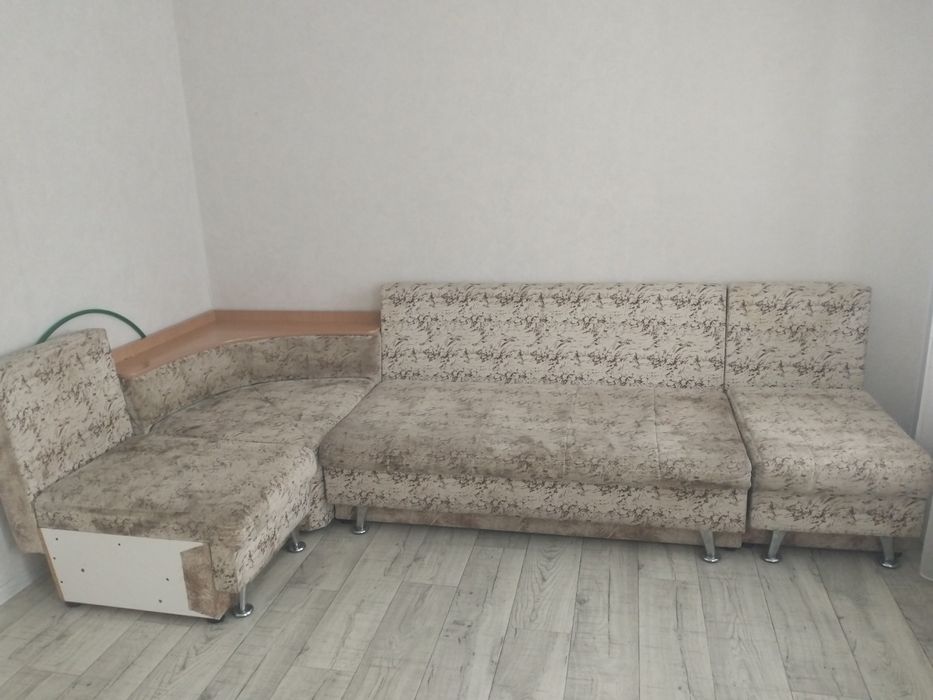 Продам диван б/у
