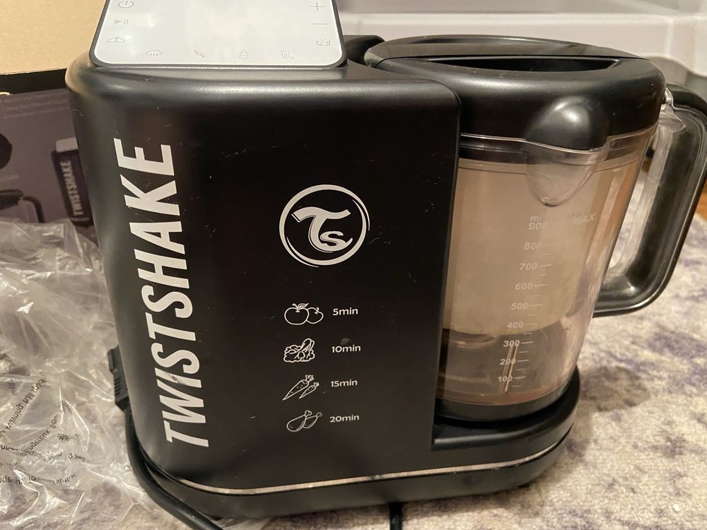 Продам блендер пароварку Twistshake