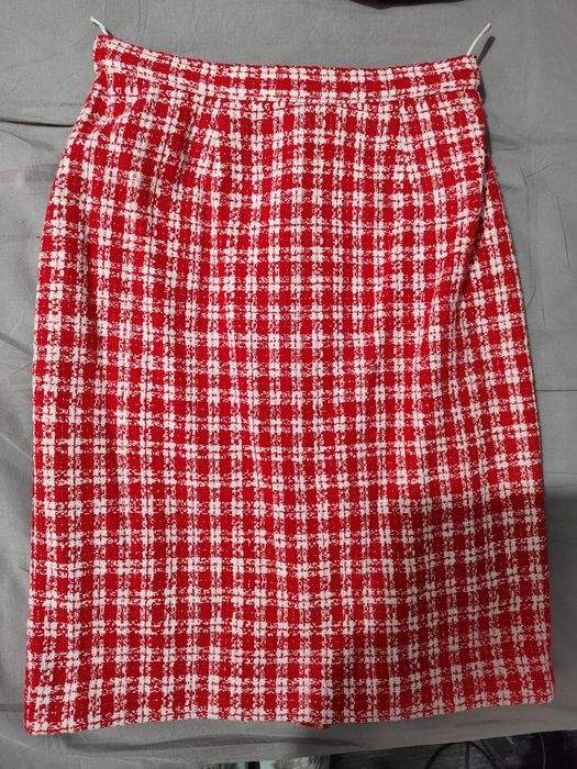 Costum compleu dama sacou și fusta