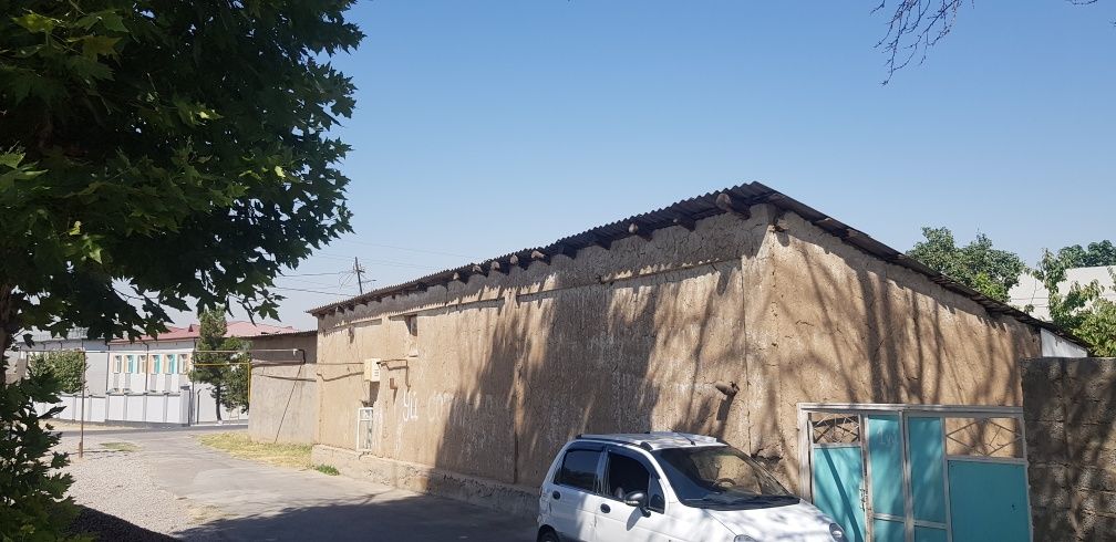 Toshkent tumani uchaska sotiladi
