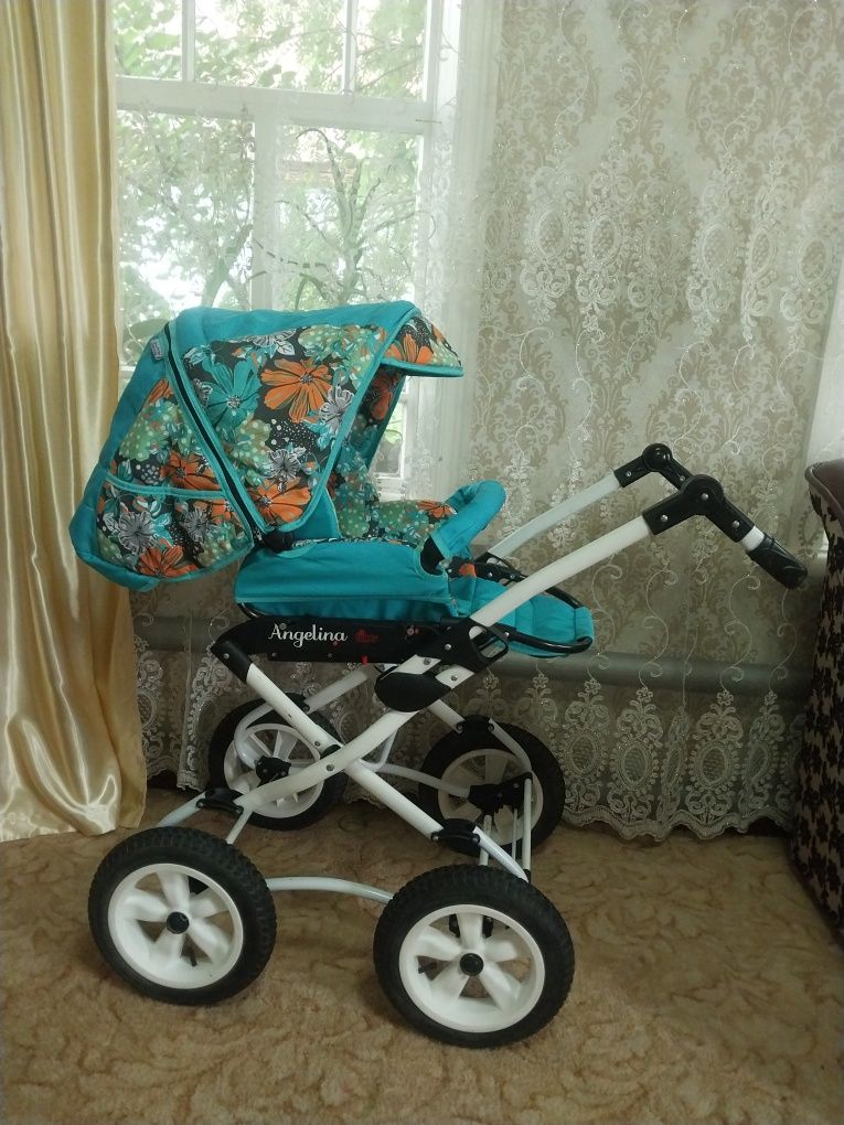 Продам коляску 2 в 1