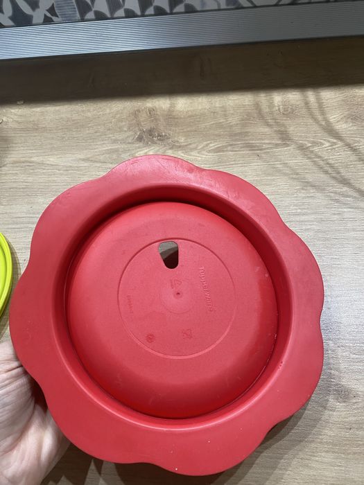 Farfurie Tupperware pentru bebeluși