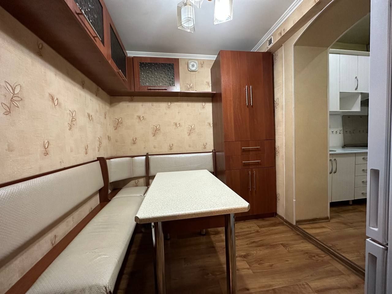 Продаётся квартира Феруза-2. ЭКО базар. 3/5/5. 70м².