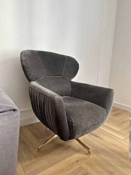 2 Кресло продам…..