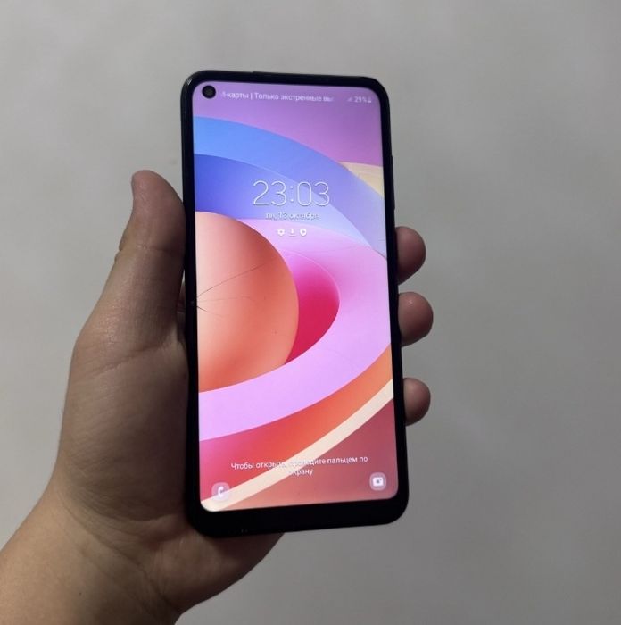 Продам телефон Samsung A11 состояние отличное