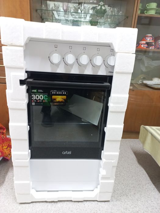 Газовая плита,новая