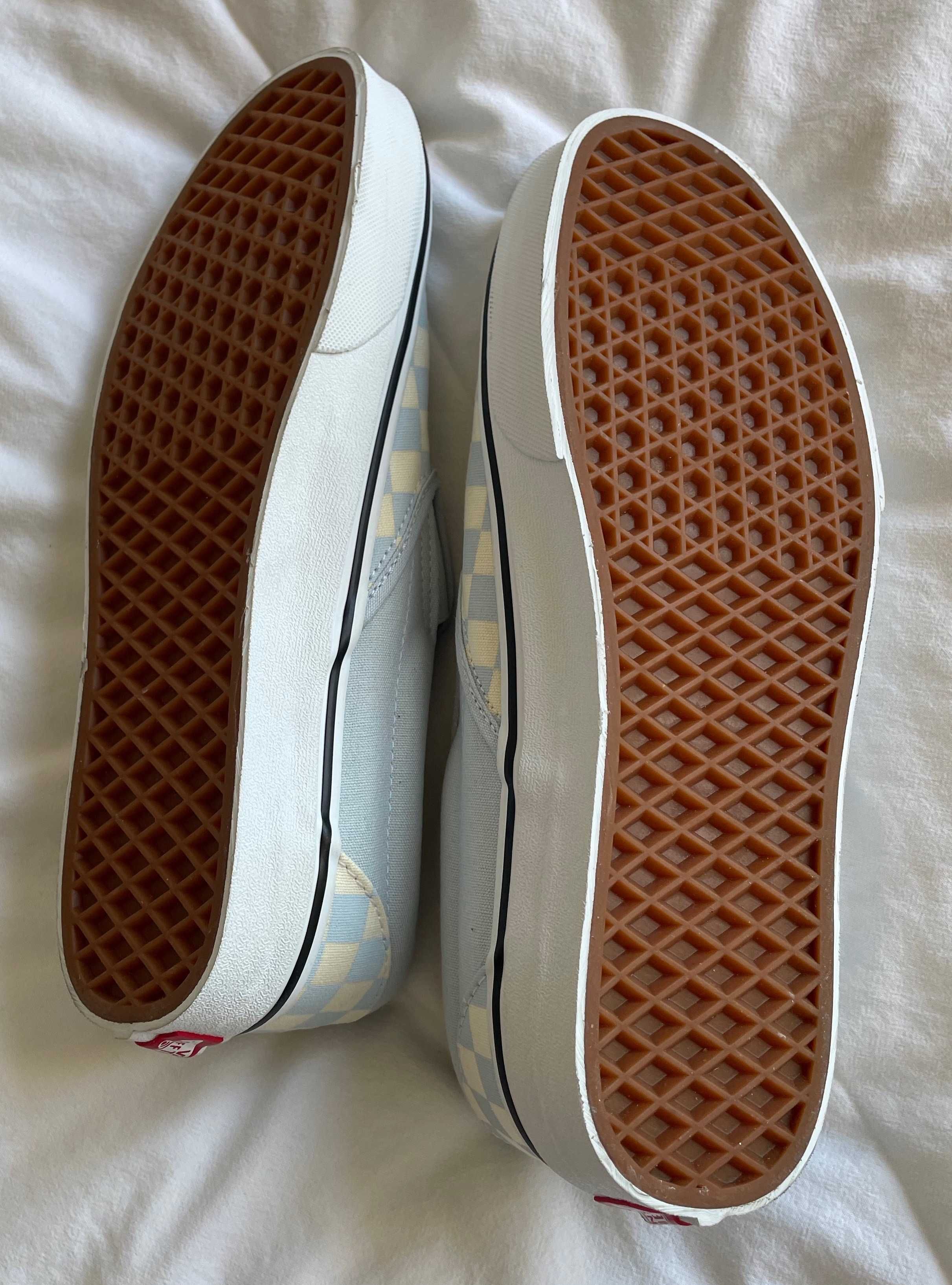 Vans slip on 42,5 ,noi in cutie