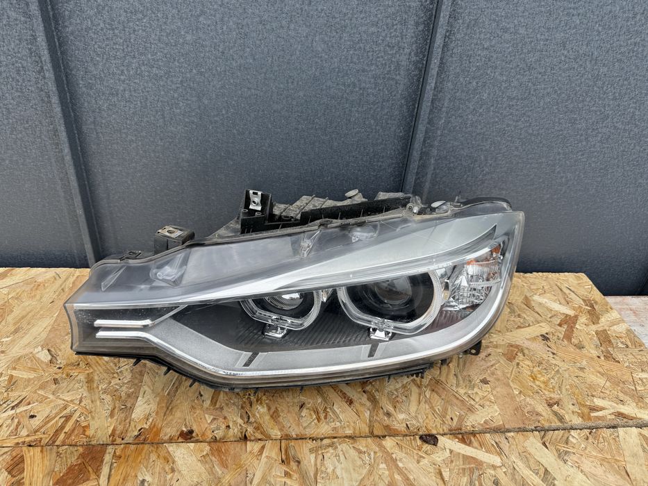 Far stanga Bmw Seria 3 F30 F31 Halogen /Model Xenon